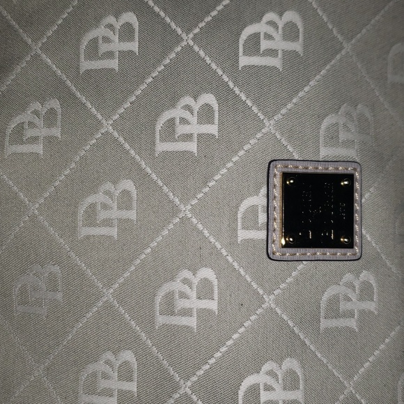 Dooney & Bourke Maxi Quilt Sydney - Picture 3 of 11